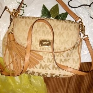 Crossbody leather bag